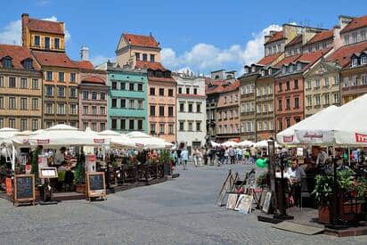 Plaza de mercado de ciudad antigua Polonia