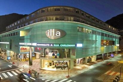 Illa Carlemany Shopping Center Qatar 