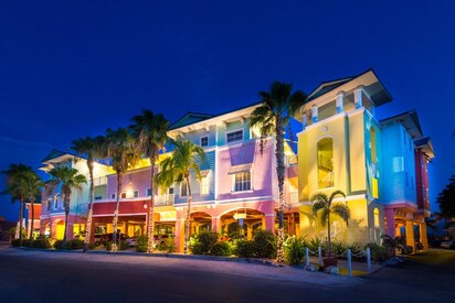 The Lighthouse Resort Inn & Suites Fort Myers